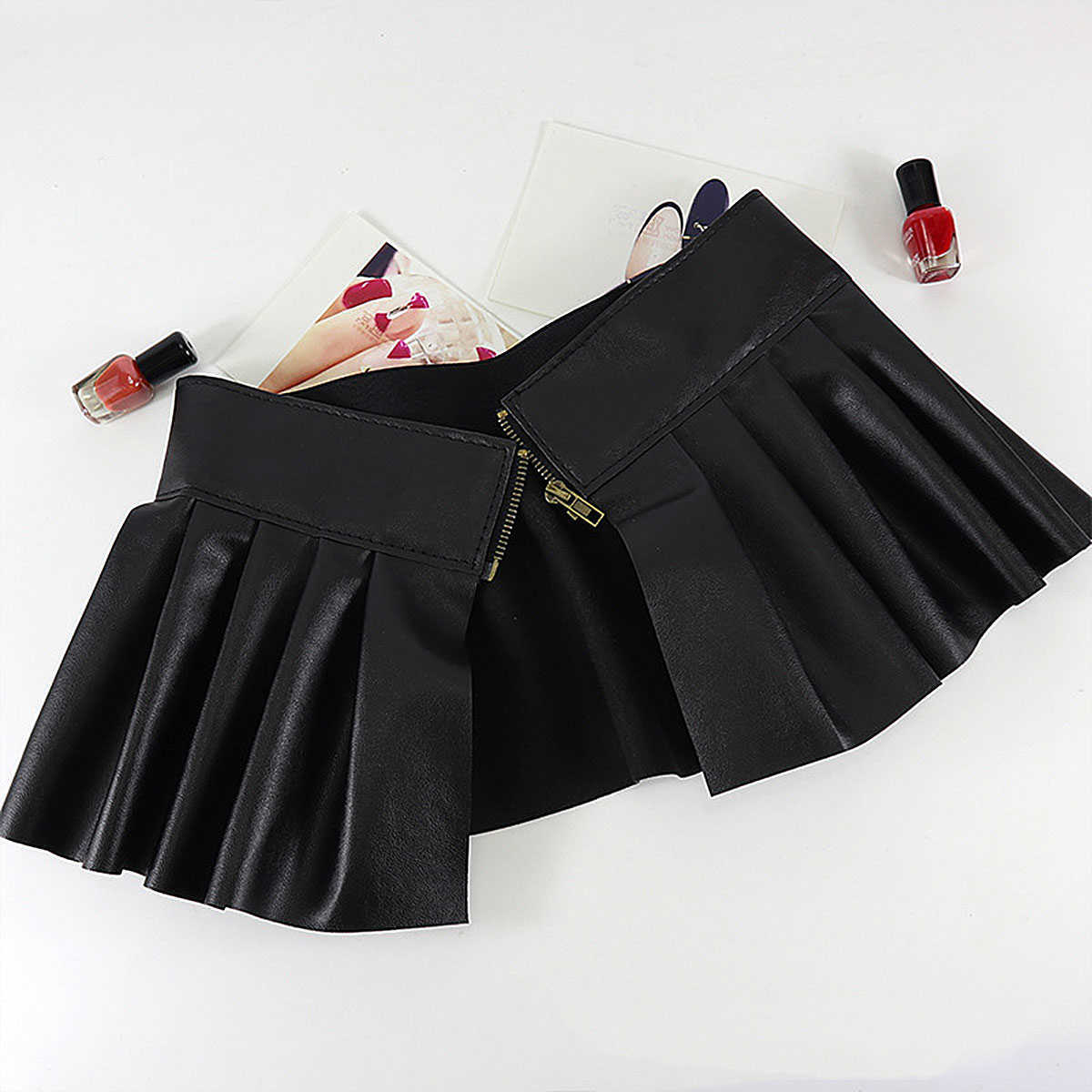 Womens Ladies Sexy Skirts Faux Leather Pleated Split Embellished Studded A-Line Mini Skirt for Parties Clubwear 210619