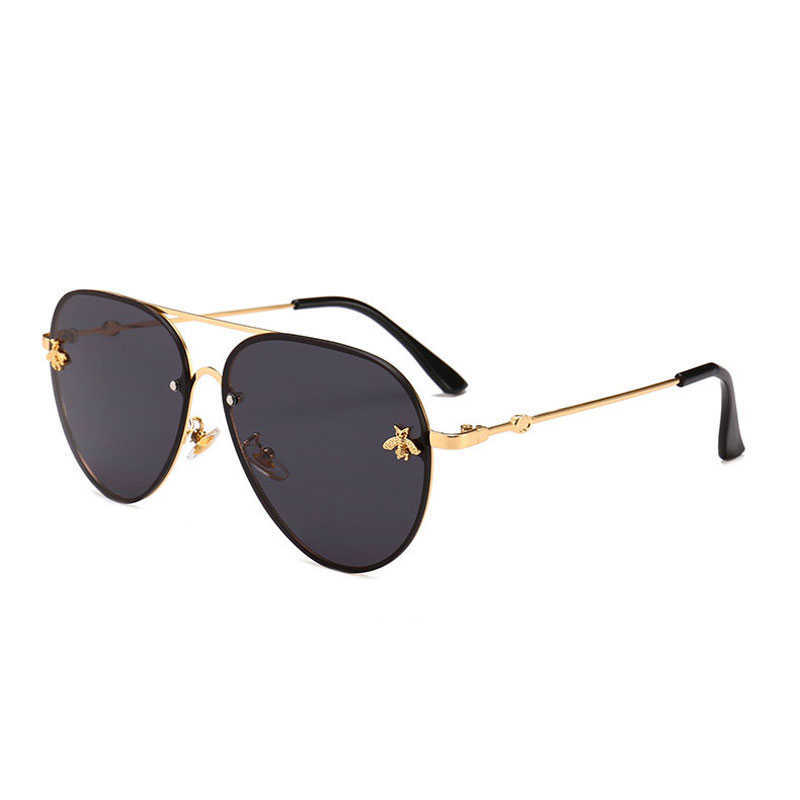 2021 Brand Design Sunglasses women men designer Mirror Good Quality Fashion metal Oversized sun glasses vintage female male UV400
2021 Brand Design Sunglasses women men designer Mirror Good Quality Fashion metal Oversized sun glasses vintage female male UV400