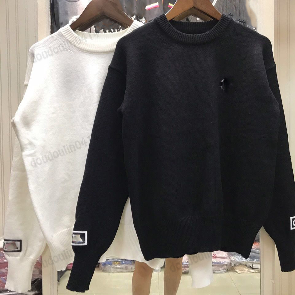 Women' Sweaters Letterwork embroidered LOGO jacquard blouse with loose round neck and long sleeves -XL, Black
Women' Sweaters Letterwork embroidered LOGO jacquard blouse with loose round neck and long sleeves -XL, Black