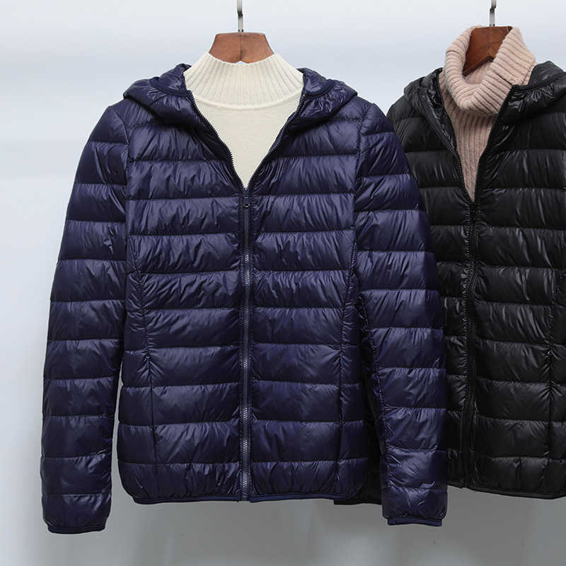 Women's Winter Ultra Light Down Jackets Hooded Slim Packable Down Coats Lady Autumn Winter Down Parkas Woman Outerwear 210930