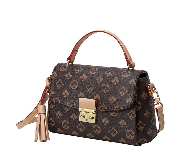 Designers Montaigne Cross Body Bags Handbags PVC Double Handle Hardware Women Crossbody Shell Bag Lady Fashion Shoulder Clutch Handbag Totes Purse
Designers Montaigne Cross Body Bags Handbags PVC Double Handle Hardware Women Crossbody Shell Bag Lady Fashion Shoulder Clutch Handbag Totes Purse