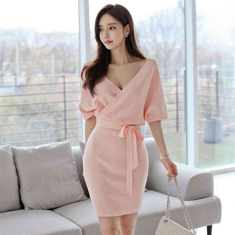 Pink Knitted Dress for women Summer Korea Fashion Short Sleeve V neck cotton sundress Sexy Ladies Party mini Dresses 210602
Pink Knitted Dress for women Summer Korea Fashion Short Sleeve V neck cotton sundress Sexy Ladies Party mini Dresses 210602