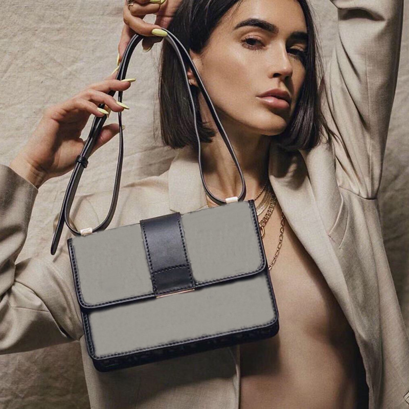 2021 New Oblique Designer's Purse Portable Back Shoulder 30montaigne Fashion G2 Straddle WOC Bag Canvas Womens Women's Handbag
2021 New Oblique Designer's Purse Portable Back Shoulder 30montaigne Fashion G2 Straddle WOC Bag Canvas Womens Women's Handbag
