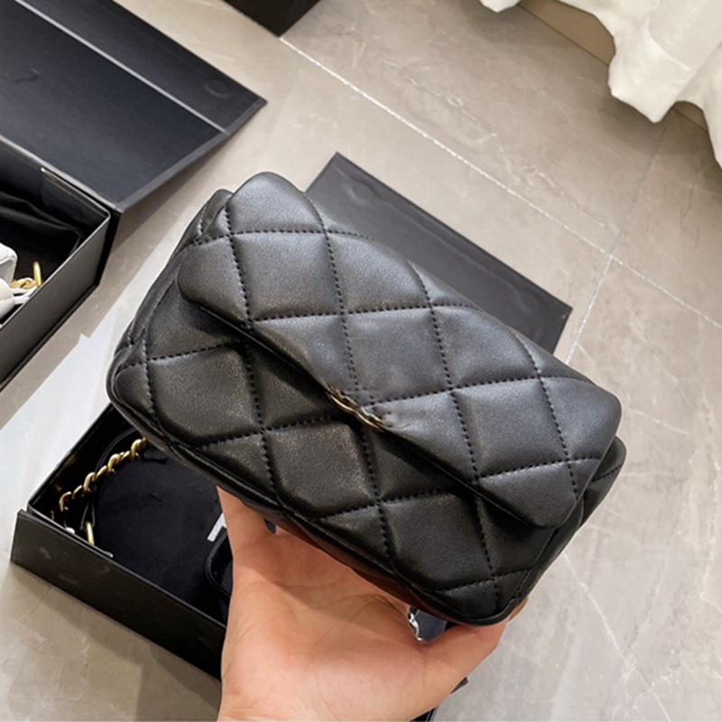 New Top Sheepskin Crossbody Bag Women Luxurys Designers Bags Shoulder Bag Luxurys Designers Crossbody Bags 3 Colors 235865
New Top Sheepskin Crossbody Bag Women Luxurys Designers Bags Shoulder Bag Luxurys Designers Crossbody Bags 3 Colors 235865