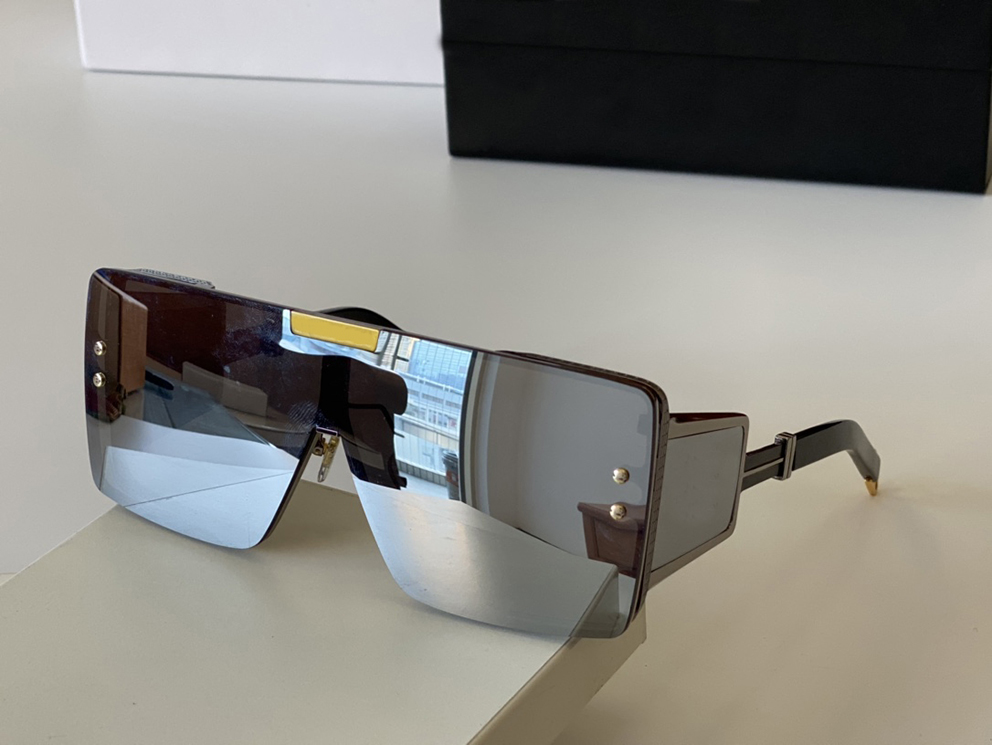 2021 New Sunglasses Unisex Fashion Oversized Square Ultra clear lens Men Women Personality Luxury glasses Brand design goggles ski glasses
2021 New Sunglasses Unisex Fashion Oversized Square Ultra clear lens Men Women Personality Luxury glasses Brand design goggles ski glasses