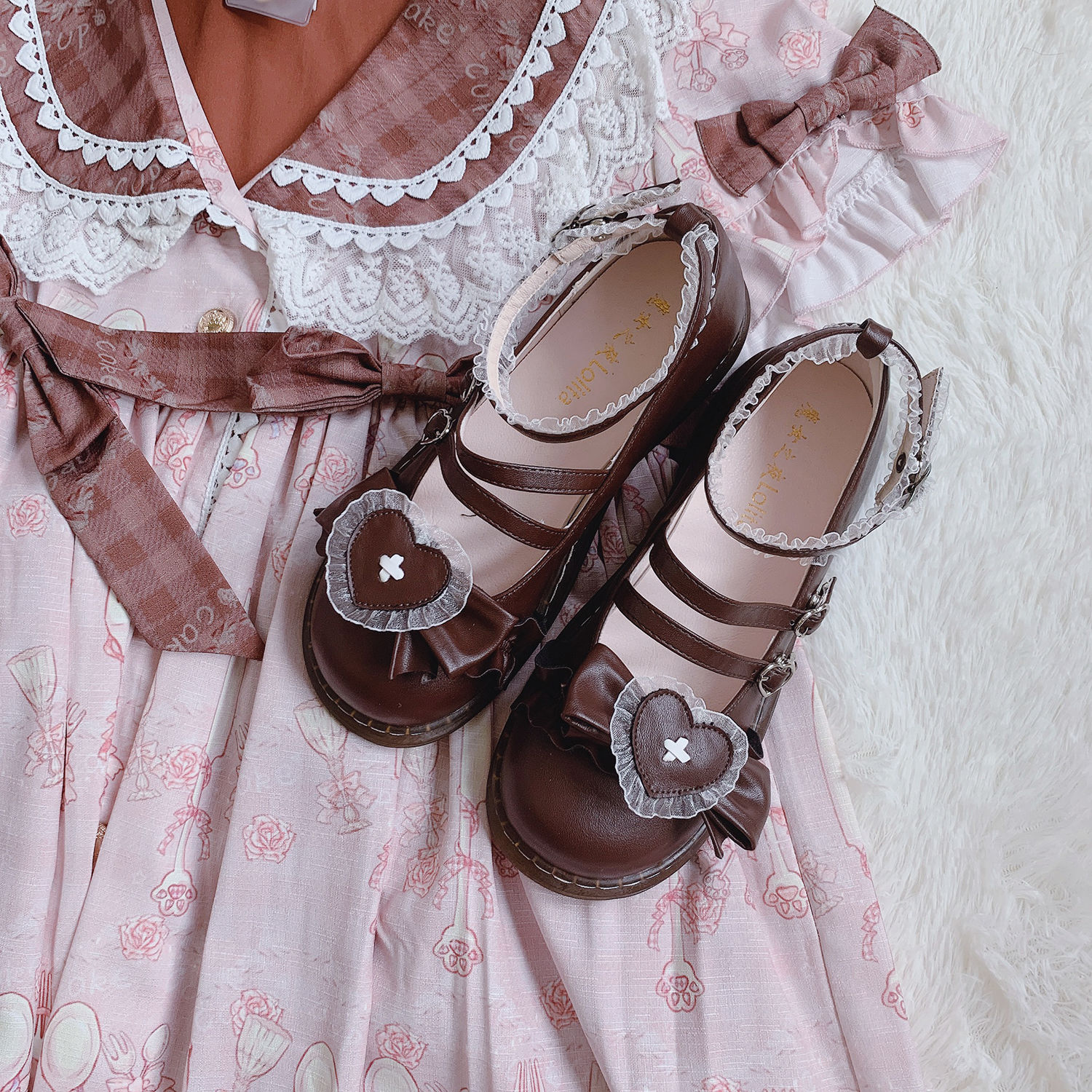 2021 New Loli Sweet Kawaii Tea Beautiful Japanese Party Anime Lolita Low-heel Flat-footed Female Cosplay Size 41 K7ya
2021 New Loli Sweet Kawaii Tea Beautiful Japanese Party Anime Lolita Low-heel Flat-footed Female Cosplay Size 41 K7ya