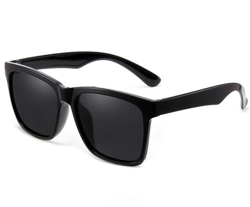 Classic polarized 50mm Mens Women Sunglasses square Acetate Frame Real UV400 Glass Lenses Sun Glasses Includes black or brown leather case
Classic polarized 50mm Mens Women Sunglasses square Acetate Frame Real UV400 Glass Lenses Sun Glasses Includes black or brown leather case