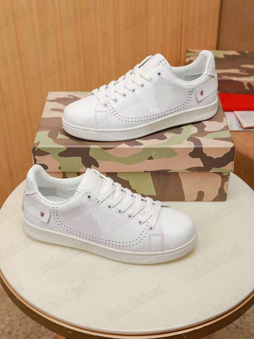 Garavani Rockstud Rivet Studded Flat Shoes Camouflage Womens White Sneaker Mesh Suede Leather Mens Designer Trainers Low Cut Luxurys Casual Shoe, Black
Garavani Rockstud Rivet Studded Flat Shoes Camouflage Womens White Sneaker Mesh Suede Leather Mens Designer Trainers Low Cut Luxurys Casual Shoe, Black