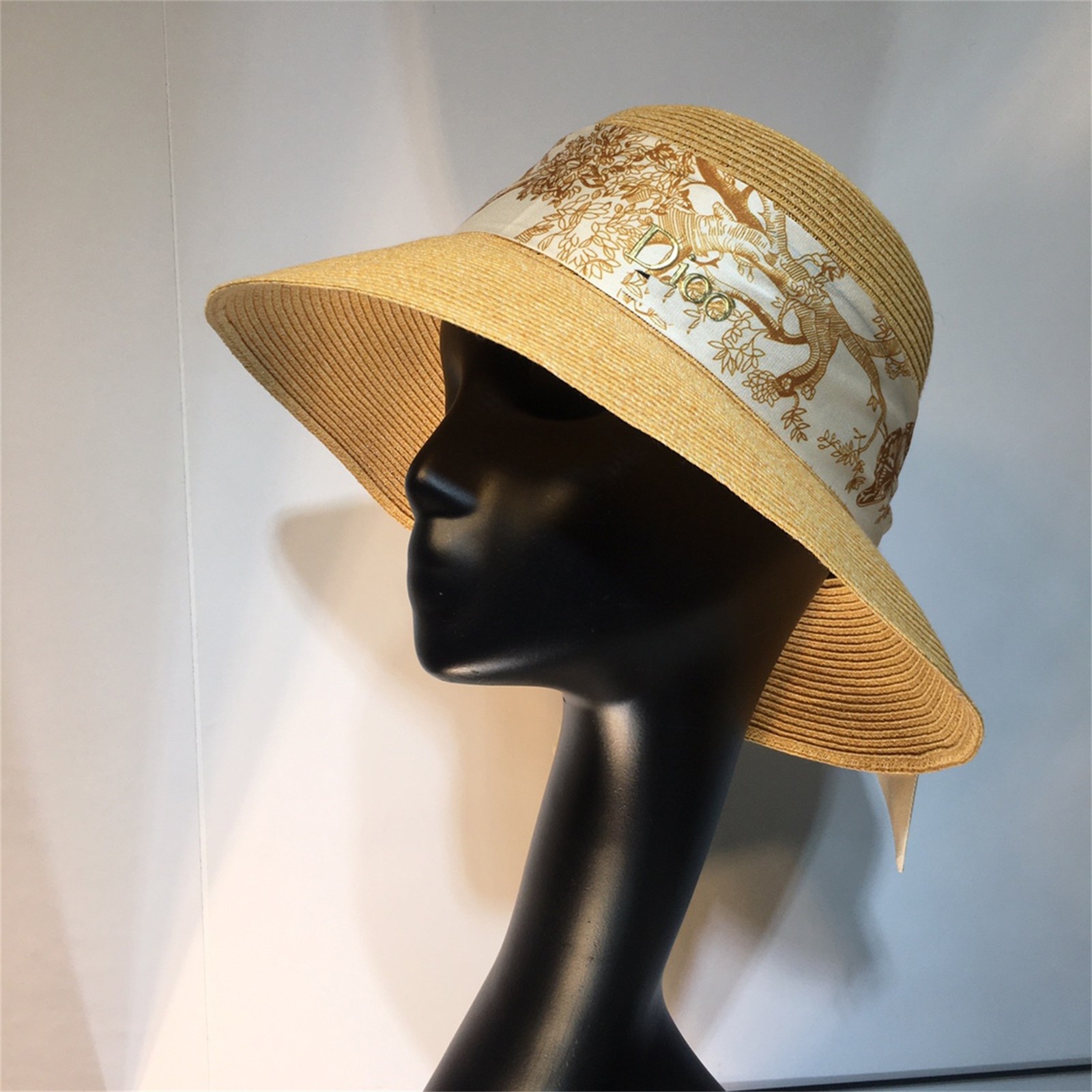 new designer 2021 female street fashion hat graffiti baseball cap cap fashion leisure men and women with money10412, Blue;gray
new designer 2021 female street fashion hat graffiti baseball cap cap fashion leisure men and women with money10412, Blue;gray