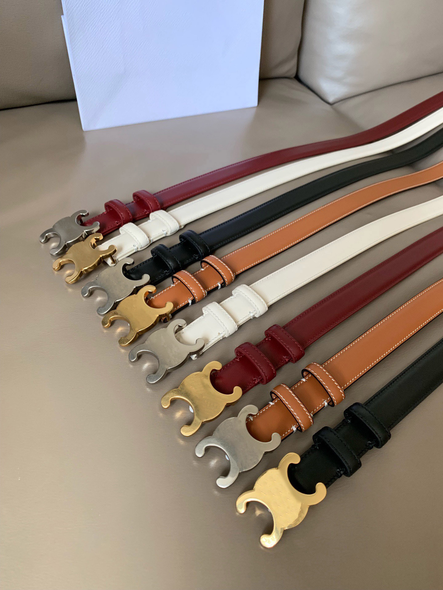 Hot best quality mini width colors genuine leather gold silver buckle women belt with box men designers belts women belts 0216, White
Hot best quality mini width colors genuine leather gold silver buckle women belt with box men designers belts women belts 0216, White
