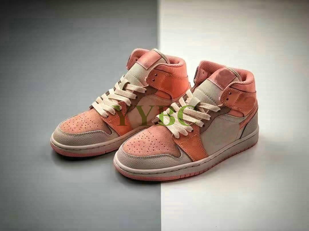 1 Mid SE Orange Light Pink and Apricot Mens Shoes Outdoor Sports Sneakers 1s OG Woman Chaussures Trainers
1 Mid SE Orange Light Pink and Apricot Mens Shoes Outdoor Sports Sneakers 1s OG Woman Chaussures Trainers