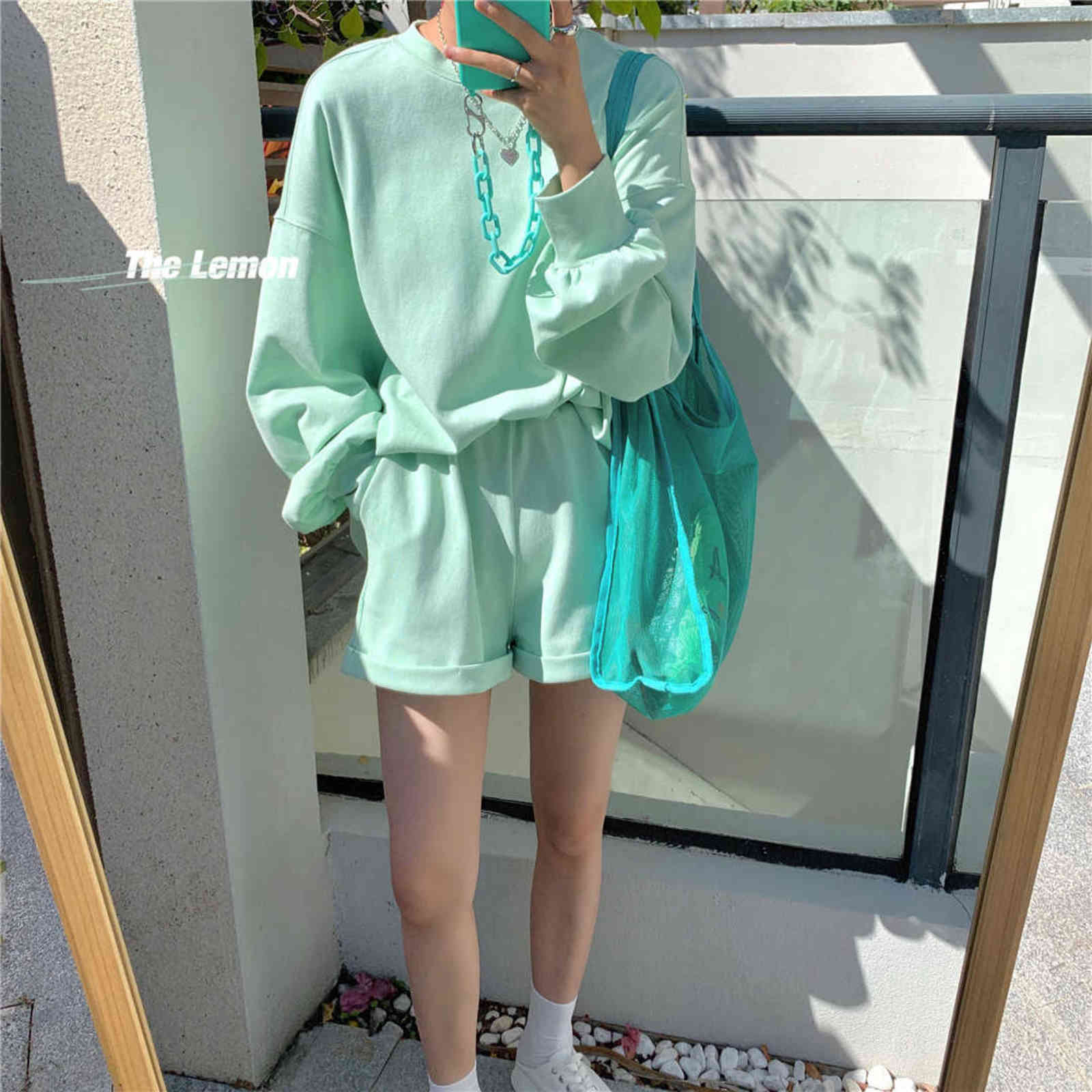 spring Korean candy color loose long-sleeved t-shirt + casual shorts suit women 211106