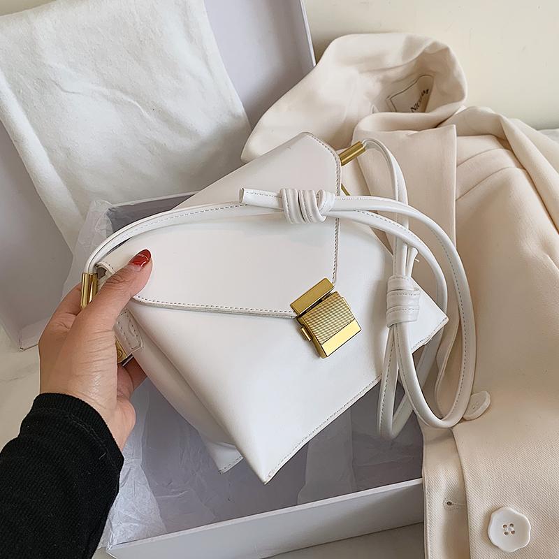 Elegant Female Square Crossbody bag 2021 Fashion New High-quality Leather Women's Designer Handbag Lock Shoulder Messenger Bag, Black
Elegant Female Square Crossbody bag 2021 Fashion New High-quality Leather Women's Designer Handbag Lock Shoulder Messenger Bag, Black