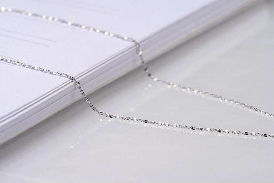 Sterg Sier Snowflake Necklace for Women - Sweet and Simple Jewelry Gift