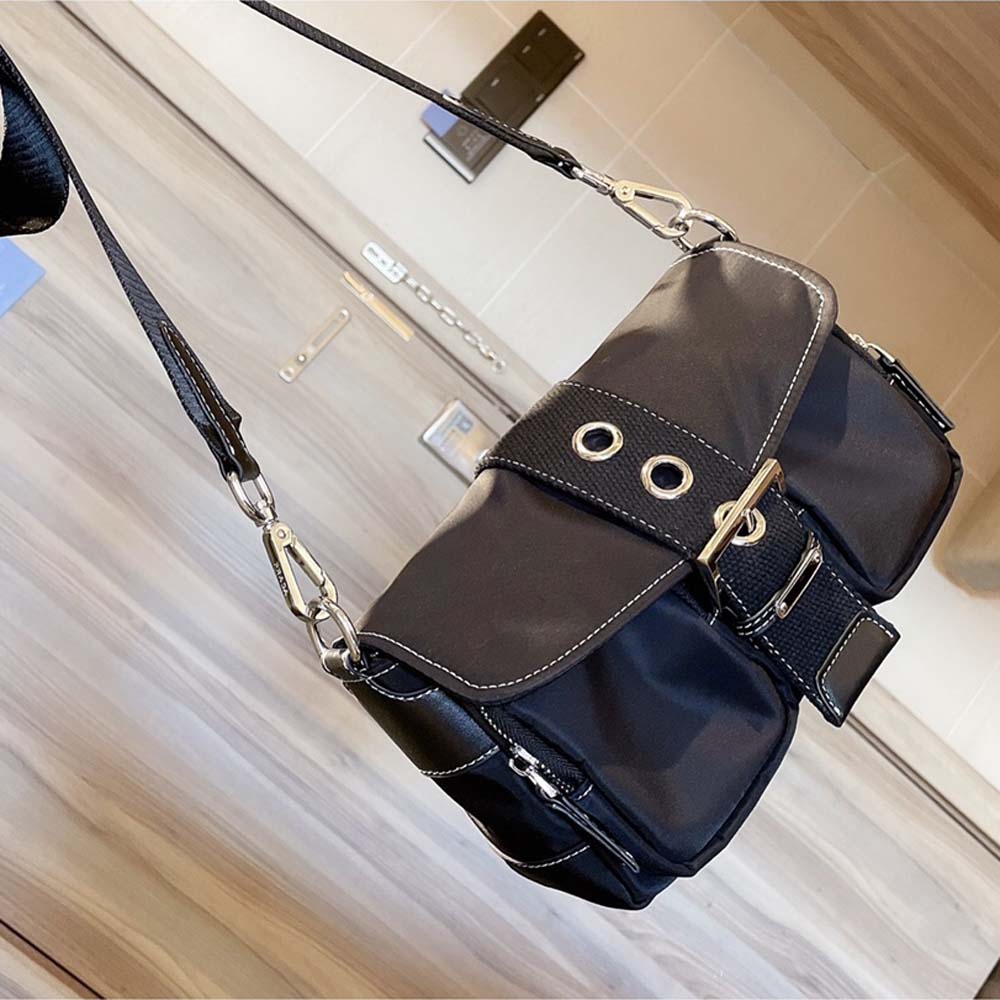 2021 Handbag Women Luxury Designers Bags Nylon Cross body Shoulder Messenger Bag Woman Handbags Triangle Black Cross-body Purses Wallets
2021 Handbag Women Luxury Designers Bags Nylon Cross body Shoulder Messenger Bag Woman Handbags Triangle Black Cross-body Purses Wallets