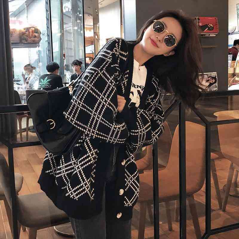 Japanese Sweater Lazy Wind Autumn Loose Retro Style Cardigan Sweater Women Female Long Sleeve Outwear Fashion Sweaters, White;black
Japanese Sweater Lazy Wind Autumn Loose Retro Style Cardigan Sweater Women Female Long Sleeve Outwear Fashion Sweaters, White;black