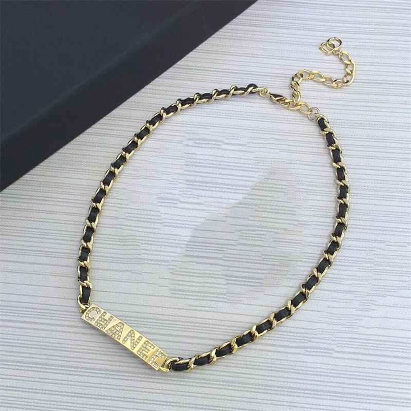 Small fragrant leather rope woven diamond necklace with simple temperament, generous personality and elegant atmosphere3, Silver
Small fragrant leather rope woven diamond necklace with simple temperament, generous personality and elegant atmosphere3, Silver