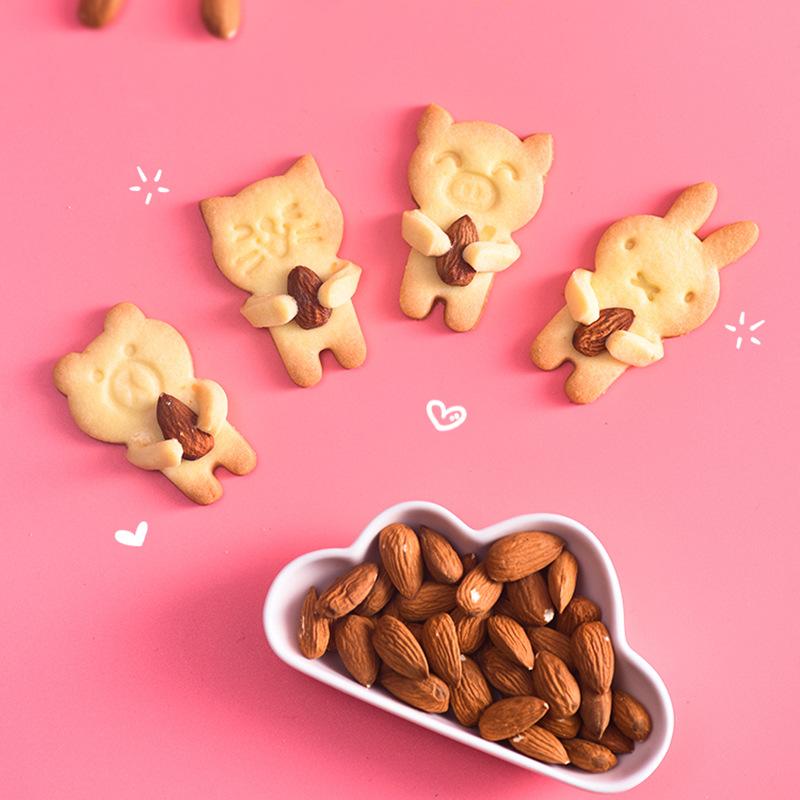 Baking Moulds 4PCS Creative Biscuit Mold Set Bear Pig Cat 4 Kinds Of Animals Make Hugging Nut
Baking Moulds 4PCS Creative Biscuit Mold Set Bear Pig Cat 4 Kinds Of Animals Make Hugging Nut