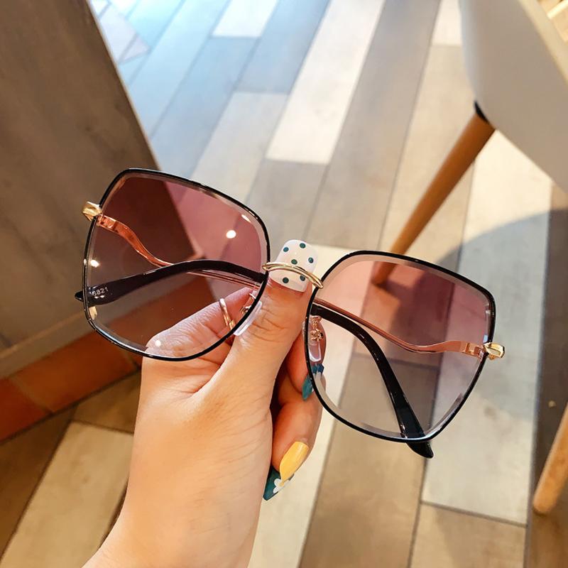 Sunglasses 2021 Fashion Vintage Metal Square Women Designer Luxury Gradient Color Sun Glasses Female Shades Oculos Feminino
Sunglasses 2021 Fashion Vintage Metal Square Women Designer Luxury Gradient Color Sun Glasses Female Shades Oculos Feminino