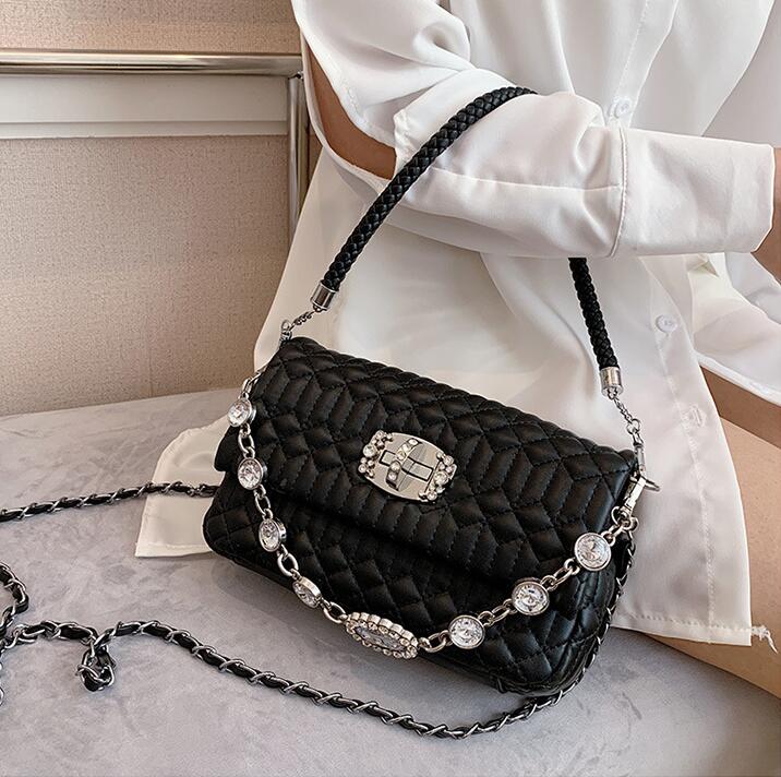 Factory wholesale women bag sweet ladies diamond armpit shoulder bags street trend soft fold leather messenger handbag elegant diamonds chains handbags
Factory wholesale women bag sweet ladies diamond armpit shoulder bags street trend soft fold leather messenger handbag elegant diamonds chains handbags