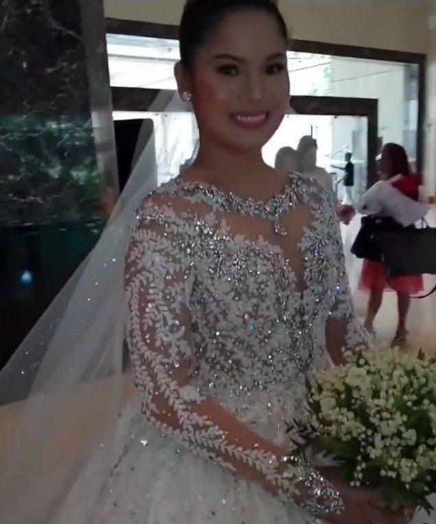 2021 sparkle illusion Wedding Dresses crew long sleeves sequined lace Bridal Gowns Lace Appliques long train vestidos de novia