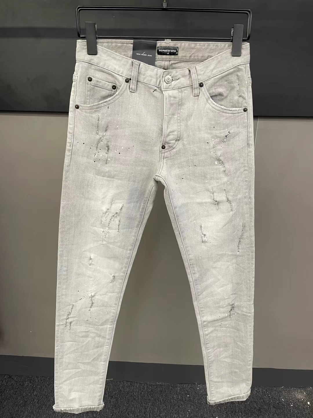 DSQ PHANTOM TURTLE Classic Fashion Mens Jeans Hip Hop Rock Moto Man Casual Design Ripped Jean Distressed Skinny Denim Biker DSQ Jeans 69158, As picture
DSQ PHANTOM TURTLE Classic Fashion Mens Jeans Hip Hop Rock Moto Man Casual Design Ripped Jean Distressed Skinny Denim Biker DSQ Jeans 69158, As picture