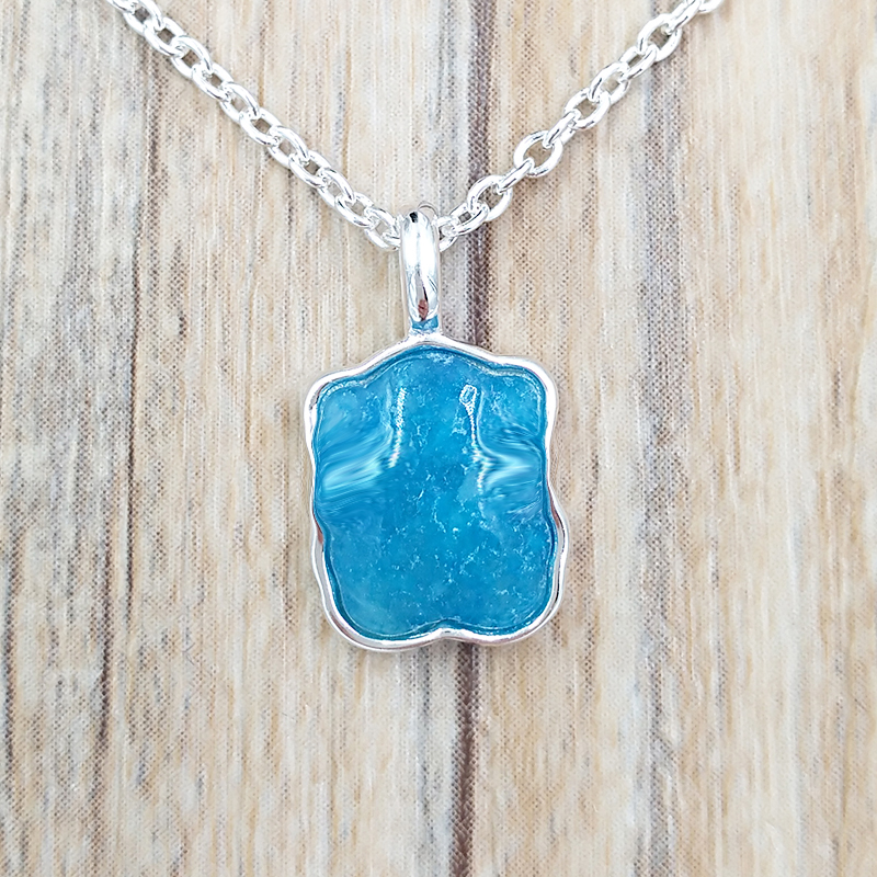 Authentic 925 Sterling Silver pendants Silver Bear Color Necklace With Dumortierite Fits European bear Jewelry Style Gift 615434530
Authentic 925 Sterling Silver pendants Silver Bear Color Necklace With Dumortierite Fits European bear Jewelry Style Gift 615434530