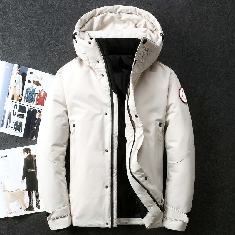 Winter Outdoor Leisure sports Designer down jacket white duck windbreak Mens Parkas Jackets Collar hat keep warm fashion classic adventure coat M-XXXL
Winter Outdoor Leisure sports Designer down jacket white duck windbreak Mens Parkas Jackets Collar hat keep warm fashion classic adventure coat M-XXXL
