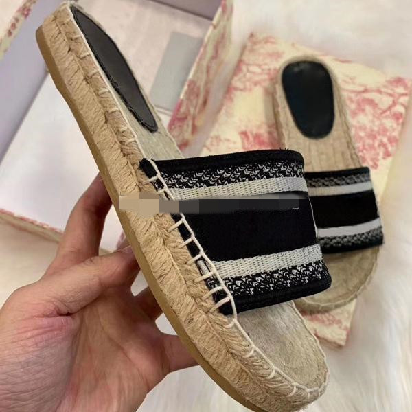 2021 Paris FemmesPantoufles Sandales d'été Plage Diapo Chaussons Filles Mocassins Tongs Belle brodé Slipper piyt002
2021 Paris FemmesPantoufles Sandales d'été Plage Diapo Chaussons Filles Mocassins Tongs Belle brodé Slipper piyt002