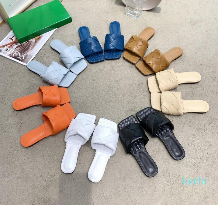 BOTTEGAVENETA2021 luxury Designer Sandals Summer Slipper Women Leather Mules Squared Sole The Lido Sandal Sexy Party slipper GJu, Color 1
BOTTEGAVENETA2021 luxury Designer Sandals Summer Slipper Women Leather Mules Squared Sole The Lido Sandal Sexy Party slipper GJu, Color 1