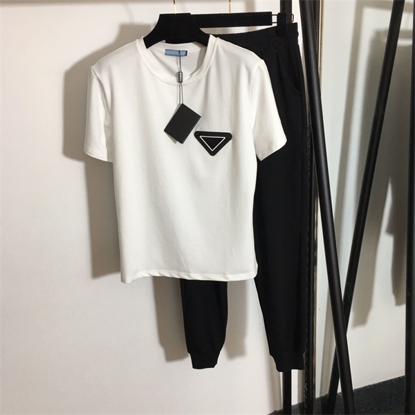 2021 summer new trendy brand sportswear suit fashion all-match men and women with the same style11, White
2021 summer new trendy brand sportswear suit fashion all-match men and women with the same style11, White