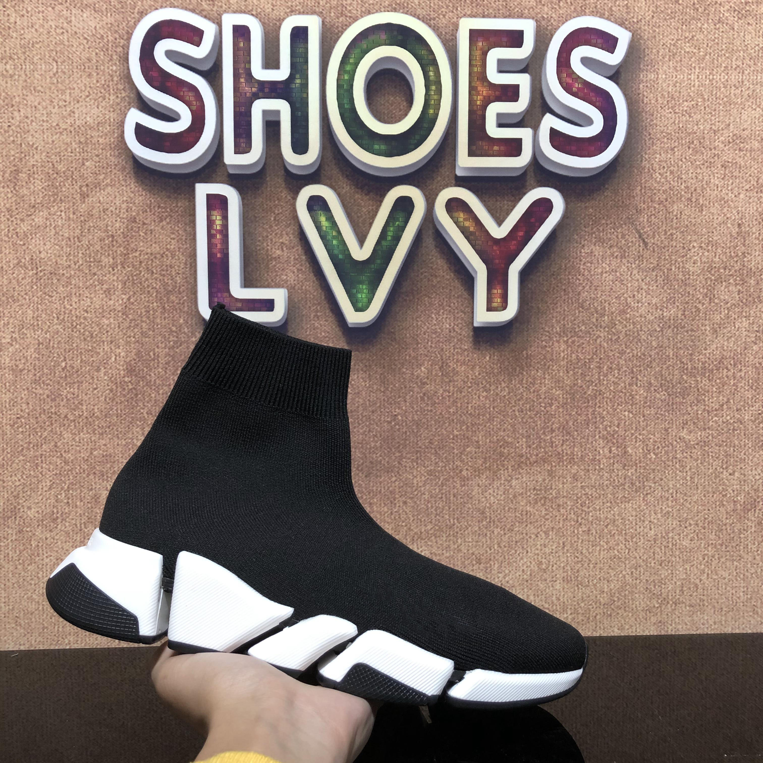 Top Quality Fashion Pairs Designers Shoes Womens Socks Sneakers Men Women Triple S Black Outdoor Platform Sock Casual Trainer Sneaker, Gift
Top Quality Fashion Pairs Designers Shoes Womens Socks Sneakers Men Women Triple S Black Outdoor Platform Sock Casual Trainer Sneaker, Gift