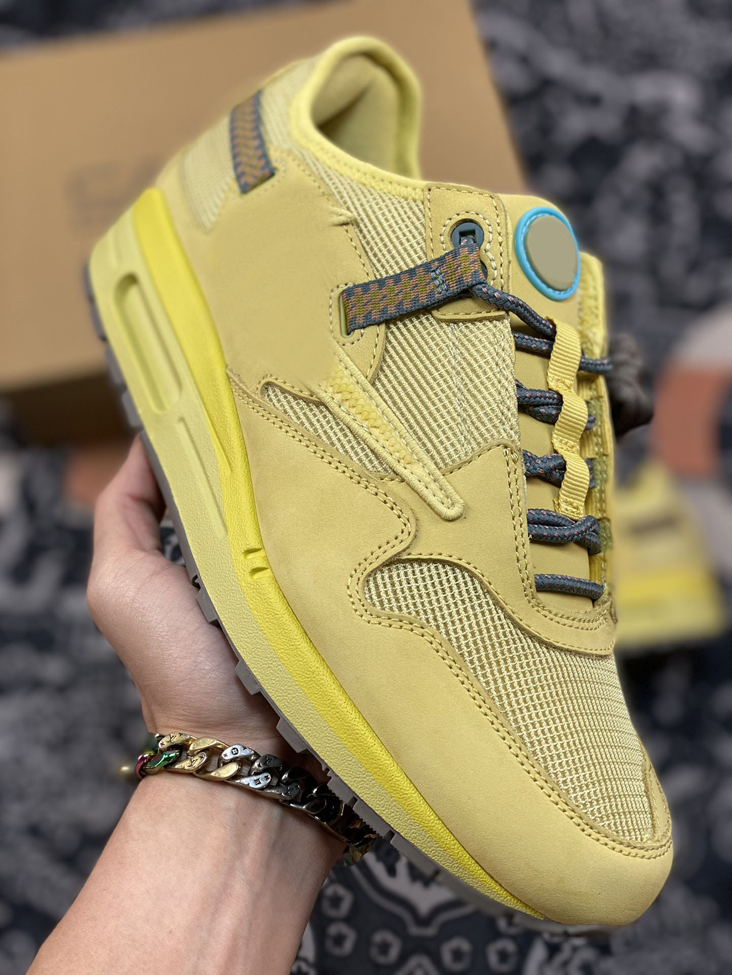 Hottest Authentic Saturn Gold Running Shoes Cave Stone Wheat Saturn Gold Athletic Shoes Fragment Military Blue Cactus Jack Men Sneaker, Customize
Hottest Authentic Saturn Gold Running Shoes Cave Stone Wheat Saturn Gold Athletic Shoes Fragment Military Blue Cactus Jack Men Sneaker, Customize
