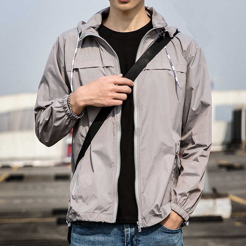Summer Thin Jacket Men Hooded Quick-drying Sunscreen Coat Male Lightweight Fabrics Outdoor Windbreaker Travel Clothing White 5XL 210820