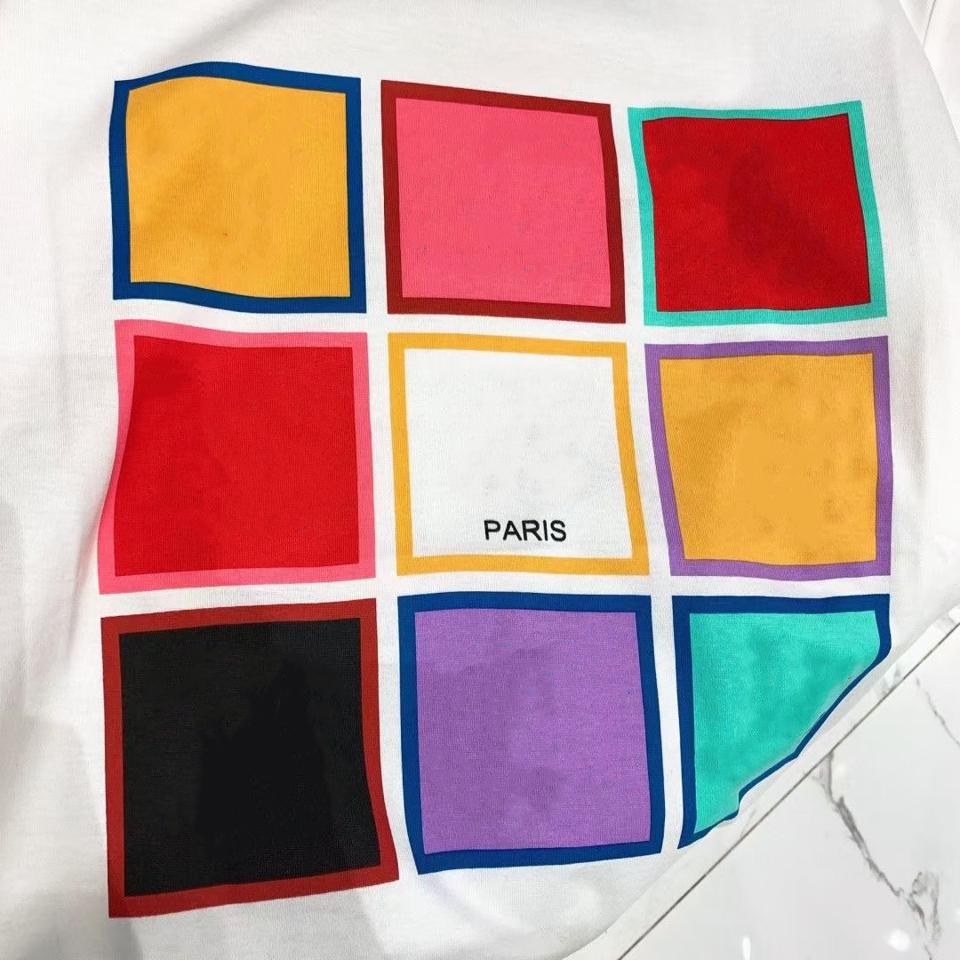 T-shirt designer summer men's and women's fashion T-shirt high quality loose 9 grid logo design trendy women's T-shirt S-4XL, White
T-shirt designer summer men's and women's fashion T-shirt high quality loose 9 grid logo design trendy women's T-shirt S-4XL, White