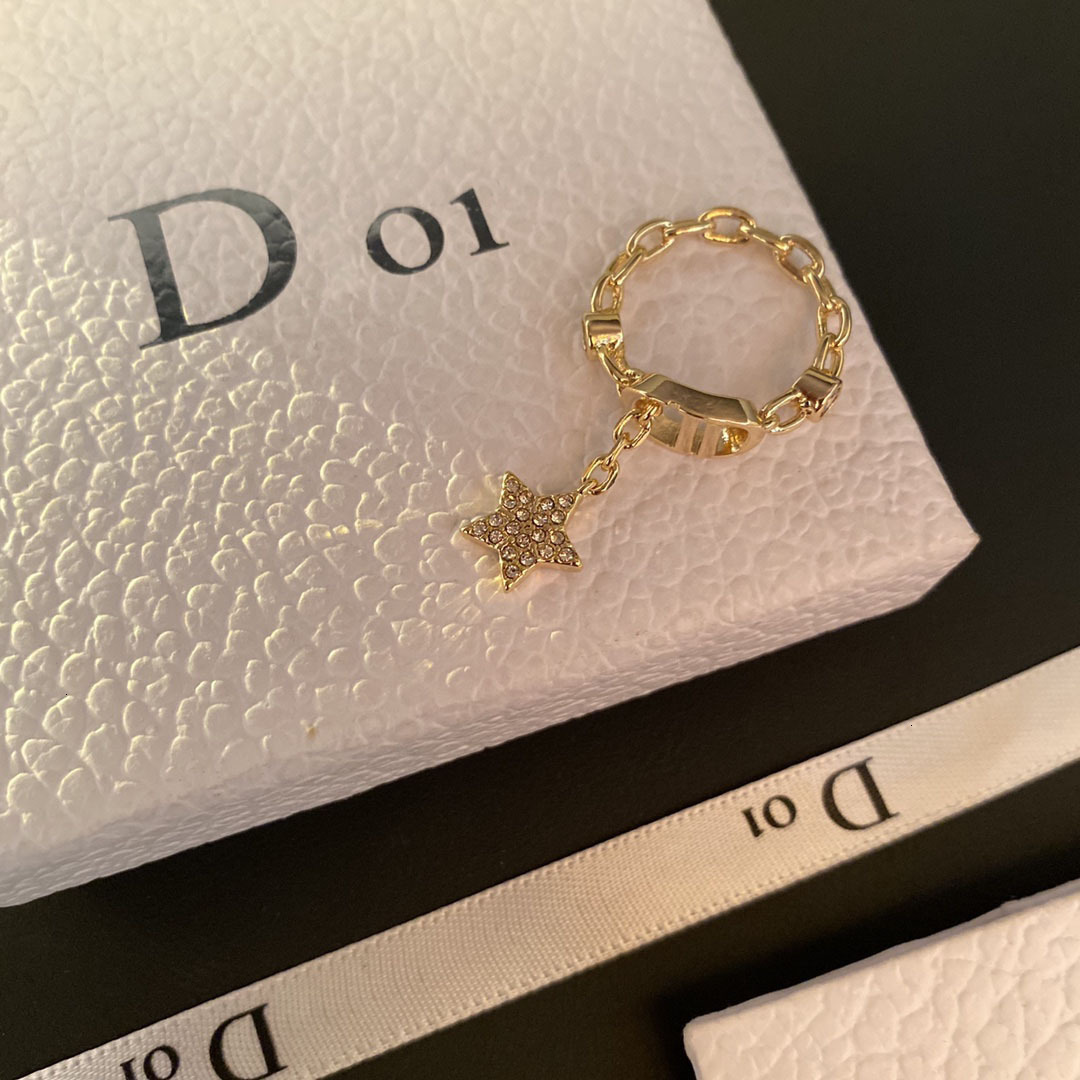70%OFF Women's personality five pointed star Diamond Pendant Dijia crystal ring fashion
70%OFF Women's personality five pointed star Diamond Pendant Dijia crystal ring fashion