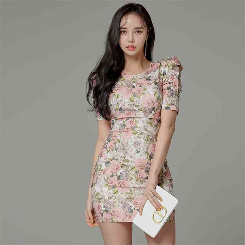 elegant print mini Dresses SUmmer Sexy short Sleeve crew neck flower Night club party Dress for women 210602, The picture color
elegant print mini Dresses SUmmer Sexy short Sleeve crew neck flower Night club party Dress for women 210602, The picture color