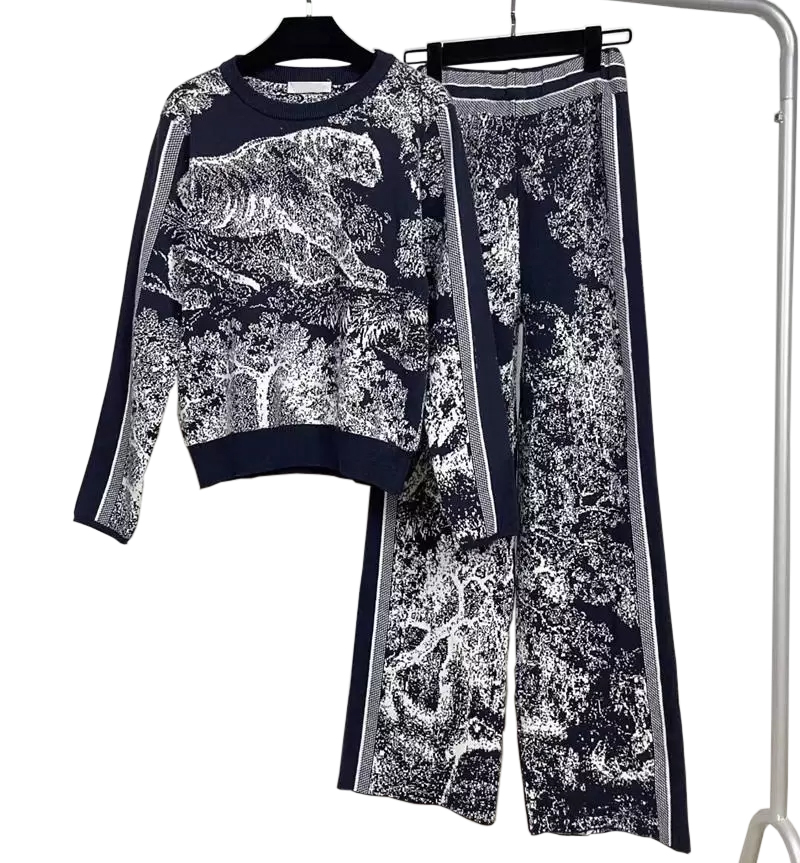 Women's Tracksuits,2021.classic Designer.Sweater ,Hooded With Pants Sport Slim for Lady Letters Zippers Spring Autumn Terry Tops Hoodie
Women's Tracksuits,2021.classic Designer.Sweater ,Hooded With Pants Sport Slim for Lady Letters Zippers Spring Autumn Terry Tops Hoodie