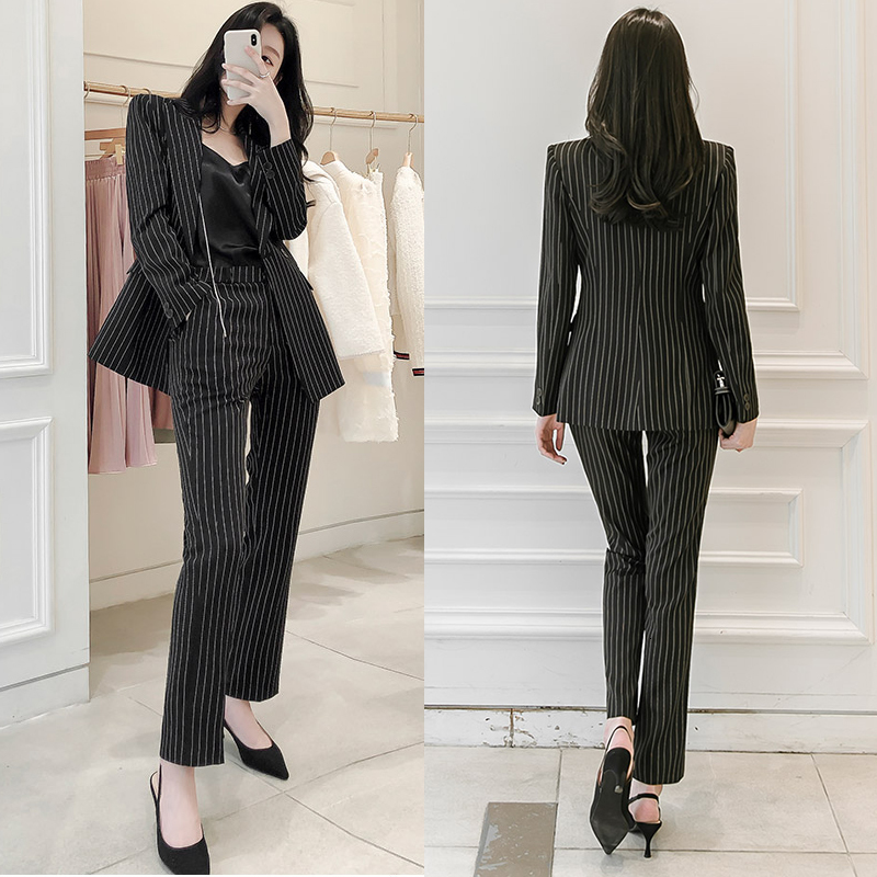Thin-striped Thin Striped Small Female Temperament Suit Workwear Pants of Two Pieces 2y8e, Black.
Thin-striped Thin Striped Small Female Temperament Suit Workwear Pants of Two Pieces 2y8e, Black.
