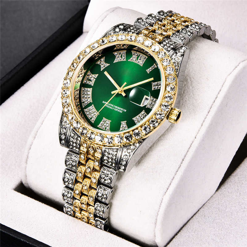 Fully Bling AAA Diamond Watch Men Luxury Fashion Quartz Mens Watches Gold Silver Male Clock Dropshipping Role Relogio Masculino X0625, Rose
Fully Bling AAA Diamond Watch Men Luxury Fashion Quartz Mens Watches Gold Silver Male Clock Dropshipping Role Relogio Masculino X0625, Rose