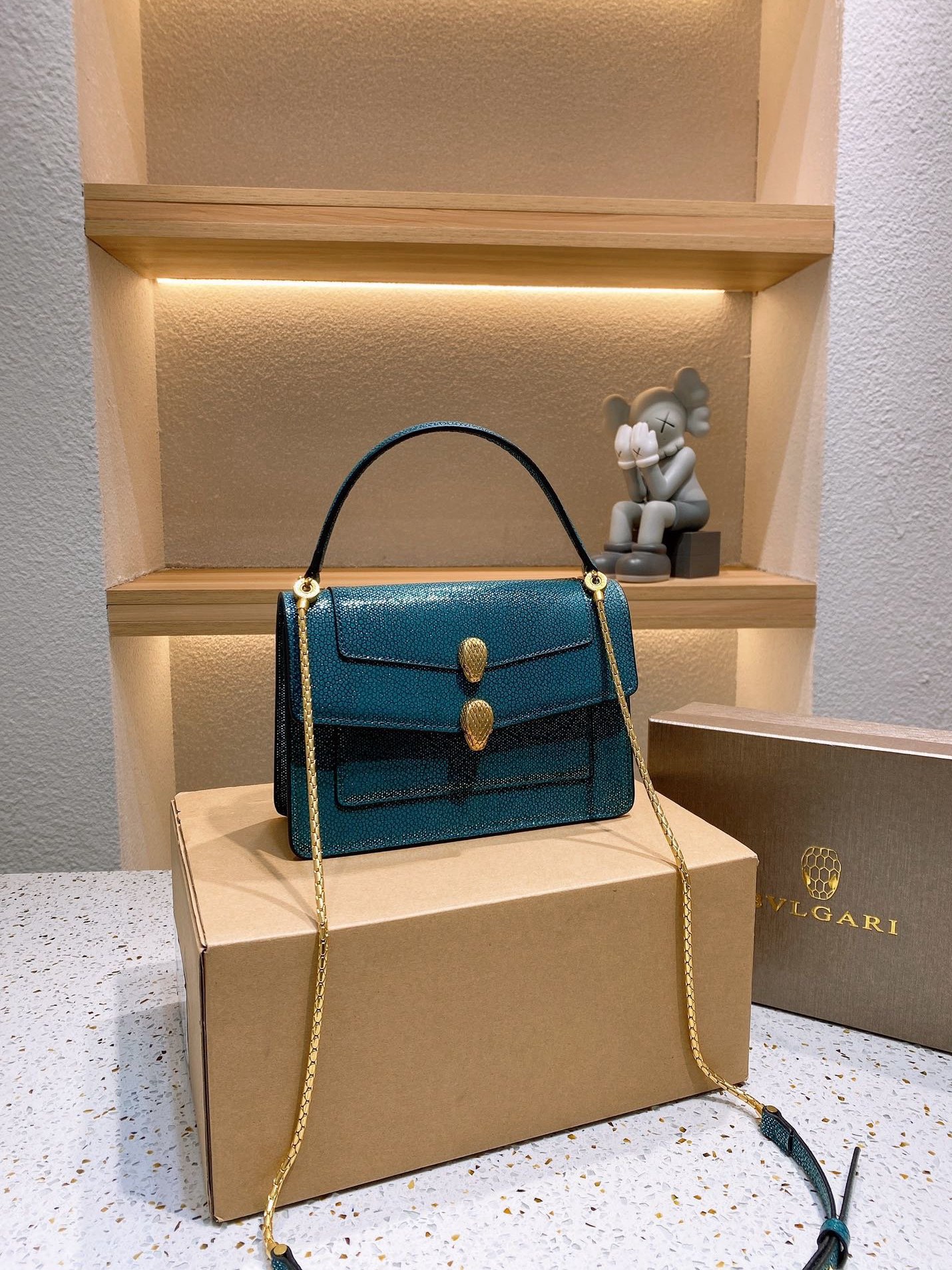 luxury designers leather shoulder bags tote handbags womens crossbody bag clutch purses wallet backpack -b0889, Red;black
luxury designers leather shoulder bags tote handbags womens crossbody bag clutch purses wallet backpack -b0889, Red;black