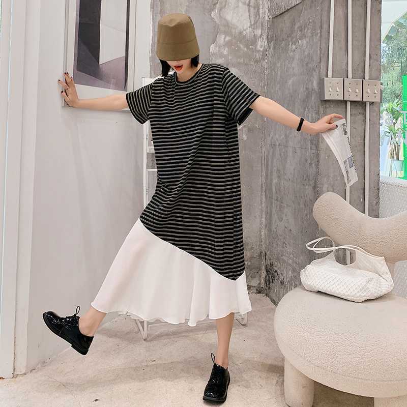 Spring and Summer Korean Striped Stitching Chiffon Short-sleeved Dress Irregular Casual Loose Comfortable Home Female 210615, Blue
Spring and Summer Korean Striped Stitching Chiffon Short-sleeved Dress Irregular Casual Loose Comfortable Home Female 210615, Blue