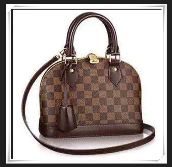 LOUIS VITTON LV BB PM Shell Bag Women Handbags 2020 Leather Shoulder Bags With Lock Designer handbags Crossbody bag 25cm
LOUIS VITTON LV BB PM Shell Bag Women Handbags 2020 Leather Shoulder Bags With Lock Designer handbags Crossbody bag 25cm