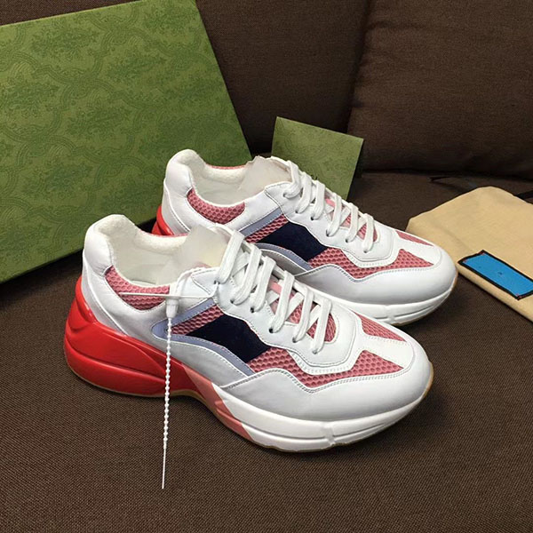Hommes Femmes Rhyton Casual Dad Chaussures Paris Luxury Design House emblématique Sneaker toile mini rétro tissu jacquard semelle épaisse MJUY00001
Hommes Femmes Rhyton Casual Dad Chaussures Paris Luxury Design House emblématique Sneaker toile mini rétro tissu jacquard semelle épaisse MJUY00001