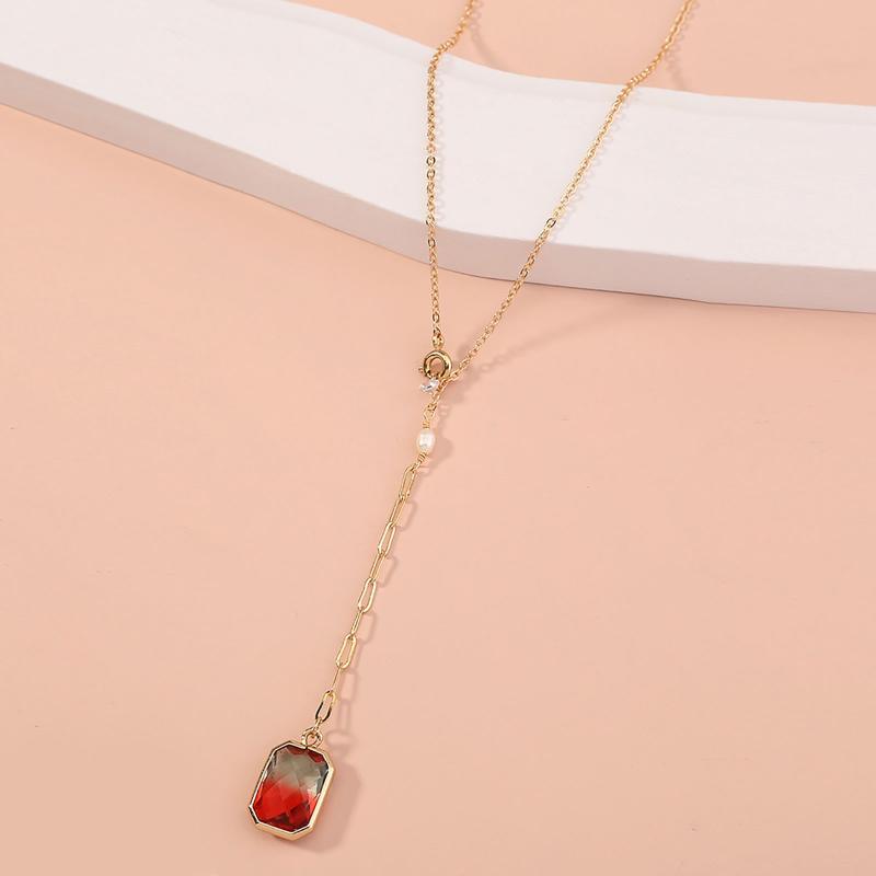 Pendant Necklaces Fashion Geometric Elegant Ladies Splicing Color Square Face Red Crystal Metal Necklace Vintage Sets For Women, Silver
Pendant Necklaces Fashion Geometric Elegant Ladies Splicing Color Square Face Red Crystal Metal Necklace Vintage Sets For Women, Silver