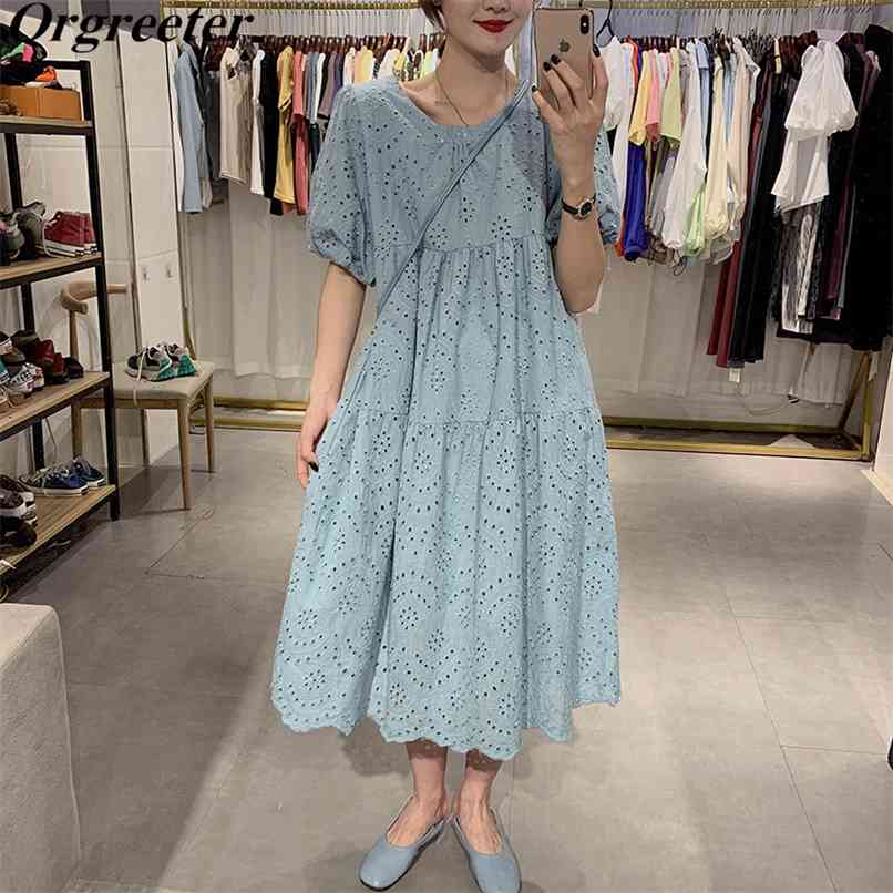 Korean Style Solid Embroidery Hollow Out Knee-length Dress for WOmen Summer Pullover Short Puff sleeve A-line Loose 210602, White
Korean Style Solid Embroidery Hollow Out Knee-length Dress for WOmen Summer Pullover Short Puff sleeve A-line Loose 210602, White