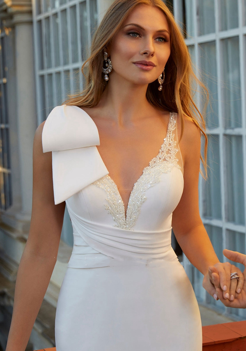 Elegant Satin Mermaid Wedding Dresses Bridal Gowns Luxury Beads 2021 Deep V-neck Bow Robe De Mariée Court Train Custom Made White Ivory Bride Dress