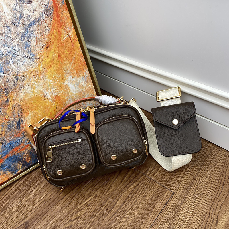 Top original single copy M45673 presbyopia Multi-functional design can be hung between the chest or slanting back Very good match
Top original single copy M45673 presbyopia Multi-functional design can be hung between the chest or slanting back Very good match
