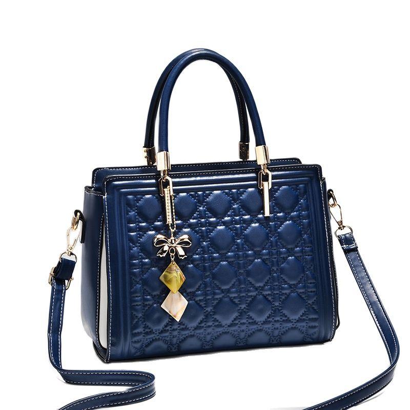 Shoulder Bags Korean Style Designer Women'S Handbag Fashion Bow Rhombus Bag High Quality Large Capacity Messenger, Photo color
Shoulder Bags Korean Style Designer Women'S Handbag Fashion Bow Rhombus Bag High Quality Large Capacity Messenger, Photo color