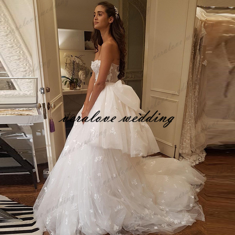 Strapless Wedding Dress A Line Tulle Lace Appliques Bridal Gowns Country Garden Bride Gowns Robes de mariée